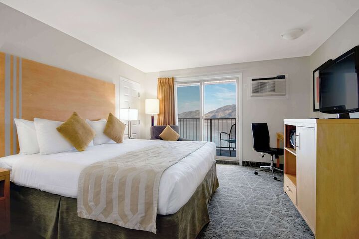 Room 22 of 60