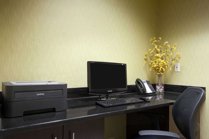 Business Center 9 of 10