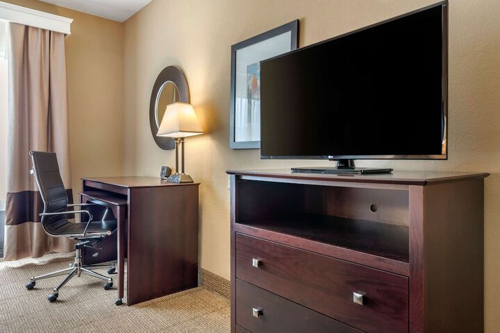 Room 15 of 37