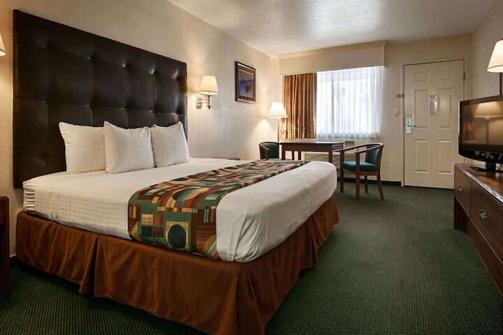 Room 19 of 23