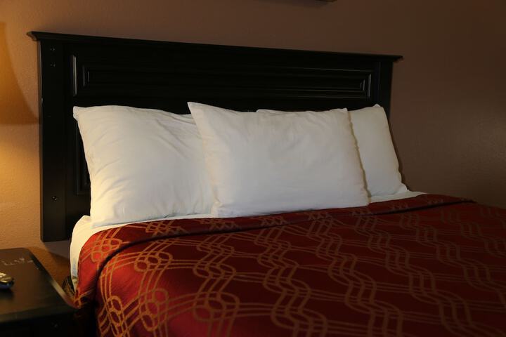 Room 21 of 34