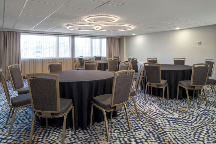 Delta Hotels by Marriott Saskatoon Downtown