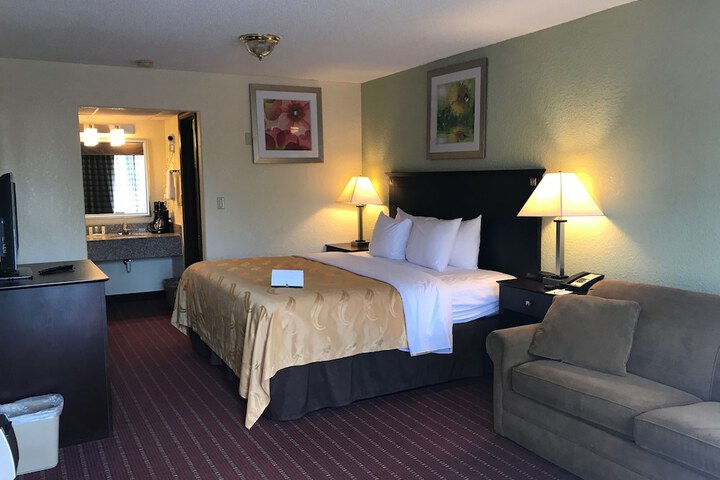 Room 29 of 52