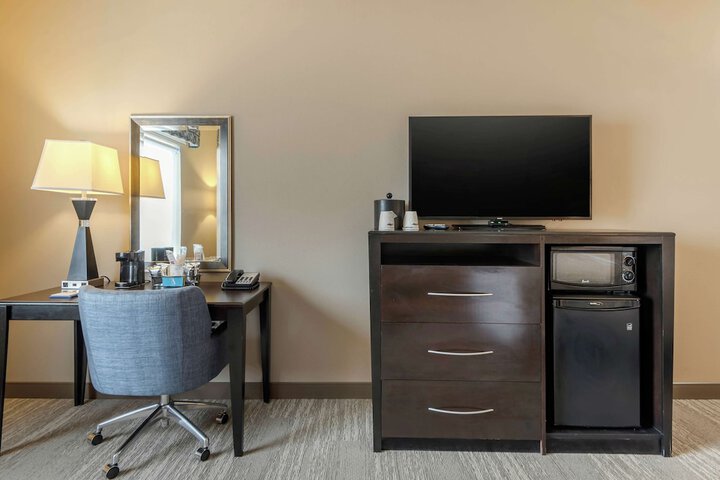 Room 34 of 55