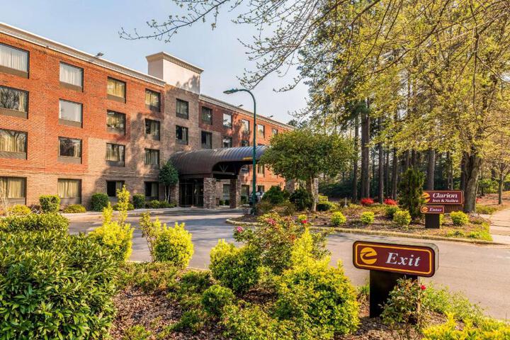 Hotel Cornelius Lake Norman