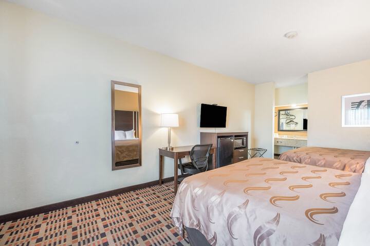 Room 27 of 52