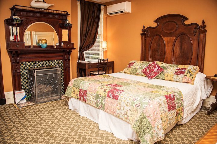Vandiver Inn