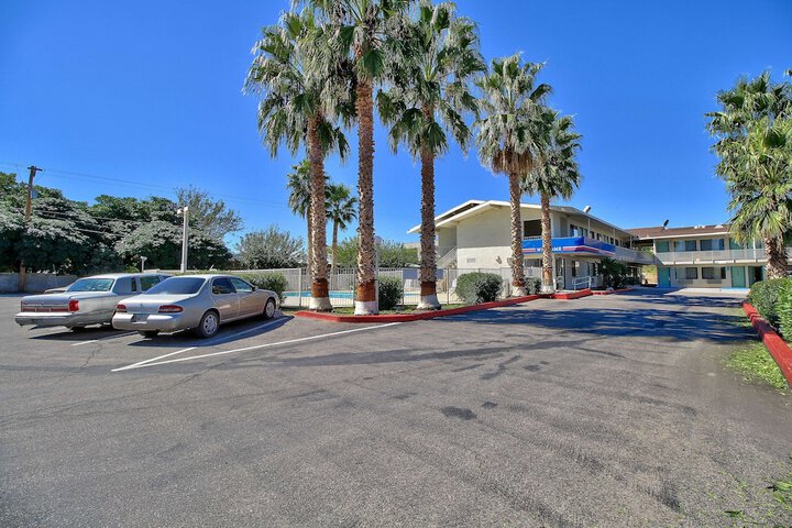 Motel 6 Nogales AZ - Mariposa Road