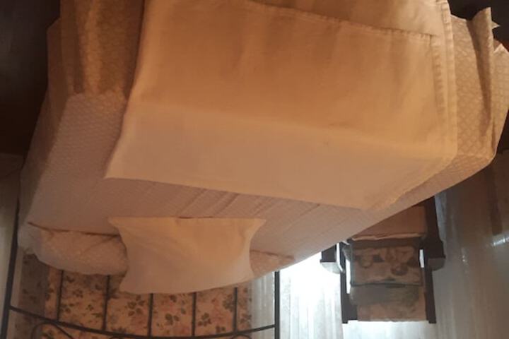 Room 27 of 53