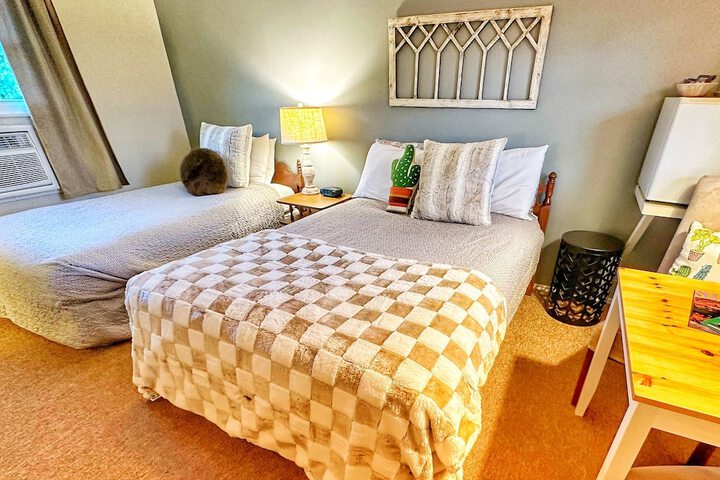 Brittany Motel
