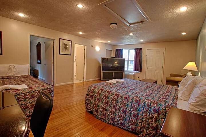 Room 14 of 23