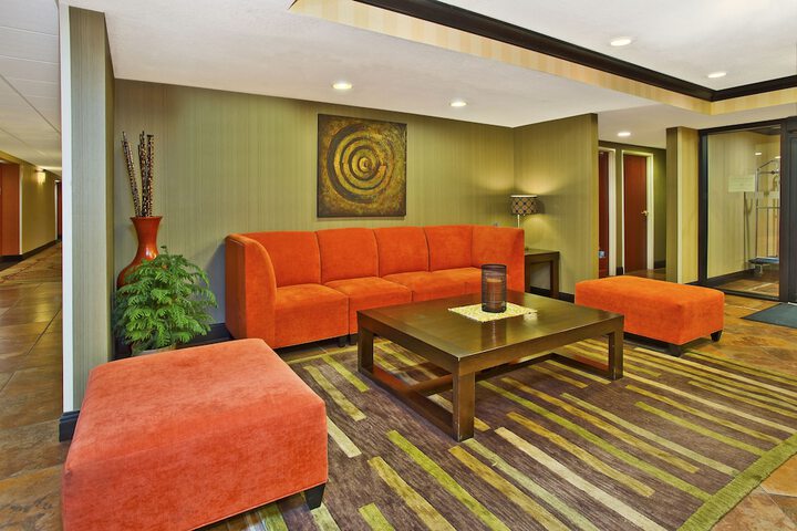 Holiday Inn Express Hotel & Suites Wabash by IHG