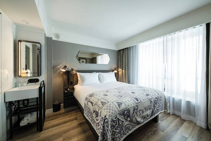 Room 14 of 43