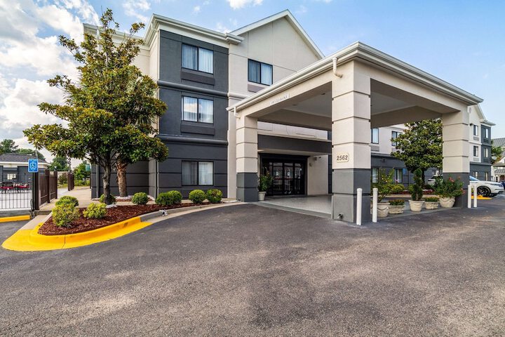 Quality Inn & Suites Augusta I-20