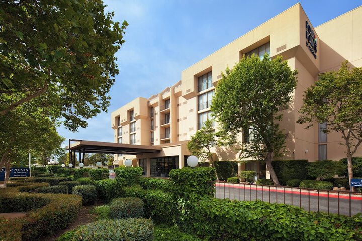 Hotel 3 of 27