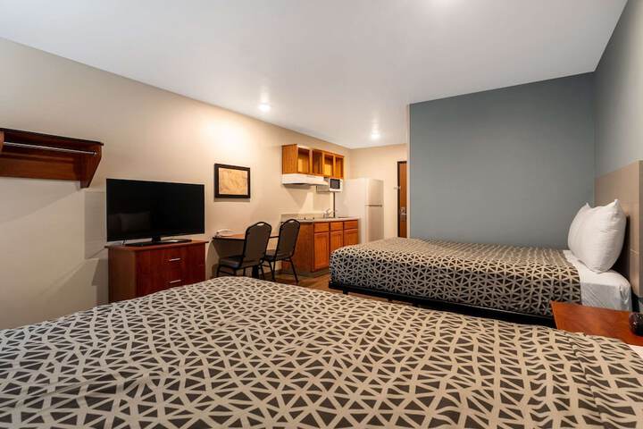 Room 18 of 19