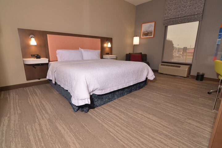 Room 14 of 26