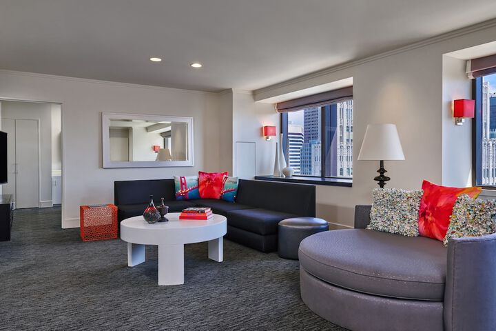 Room 60 of 113