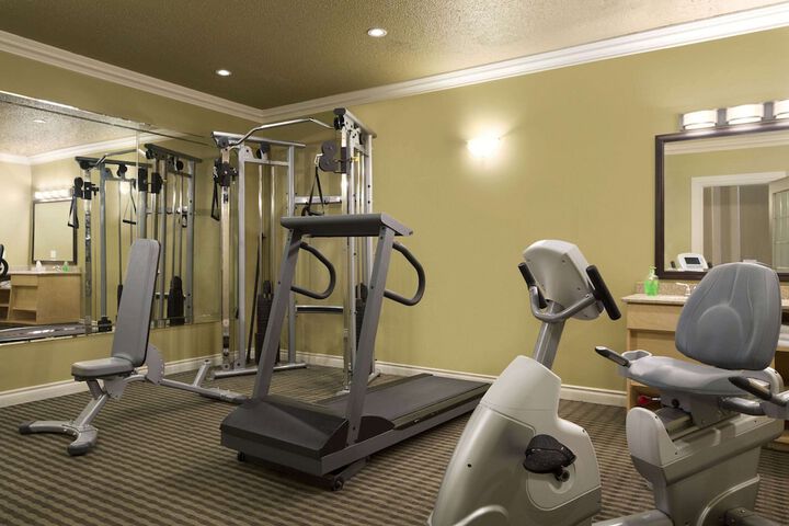 Days Inn by Wyndham High Level