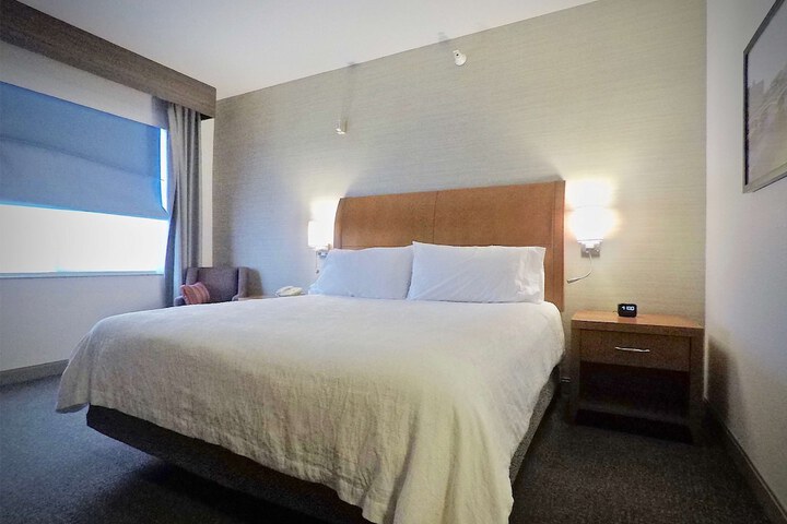 Room 40 of 92