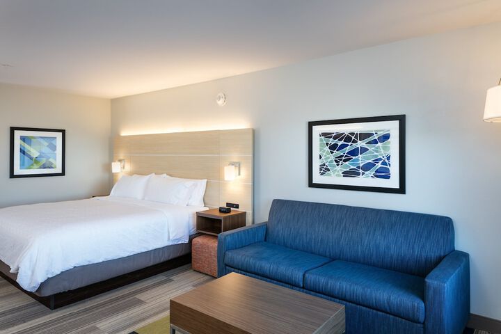 Room 33 of 45