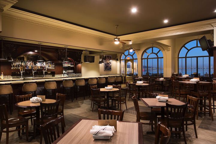 Embassy Suites by Hilton San Francisco Airport Waterfront