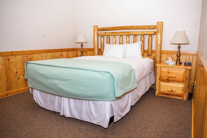 Montauk Lodge