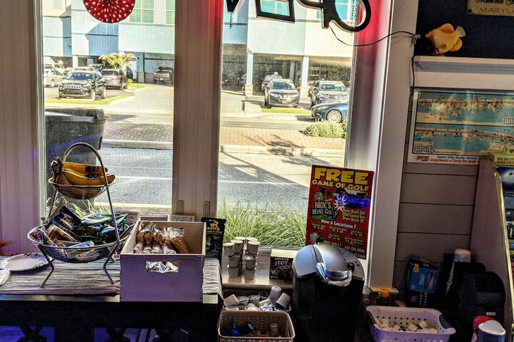 Breakfast/Coffee Service 40 of 51