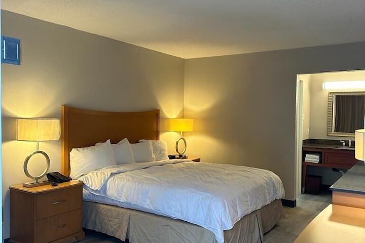 Room 15 of 17