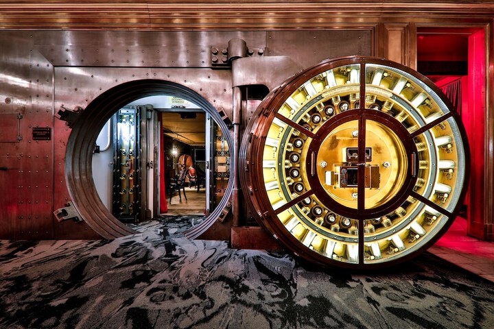 Metropolitan at the 9 Autograph Collection