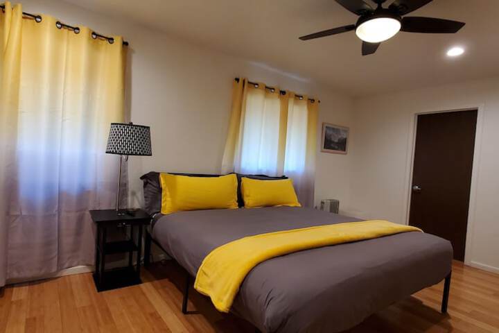 Room 28 of 52