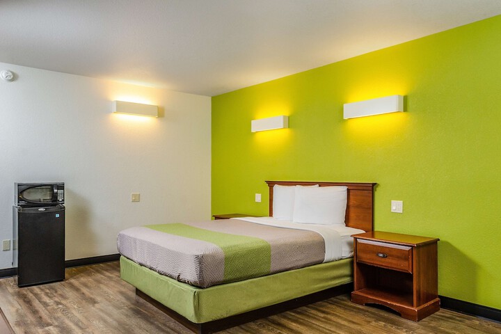 Motel 6 Oakdale CA