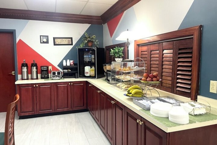 Breakfast/Coffee Service 39 of 44