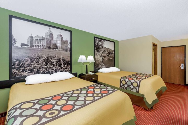 Room 6 of 17