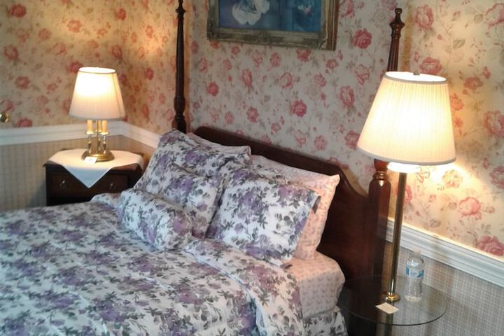 Room 4 of 42