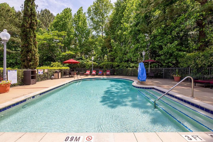 Pool 4 of 60