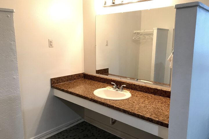 Room 15 of 31