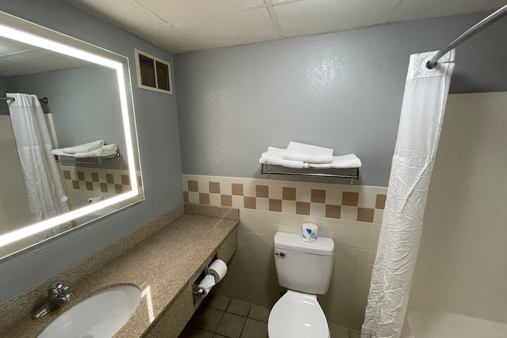 Room 81 of 111