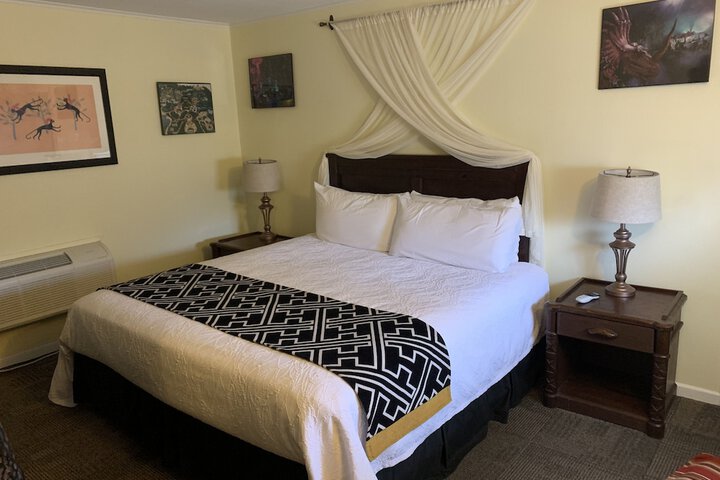 Room 14 of 27