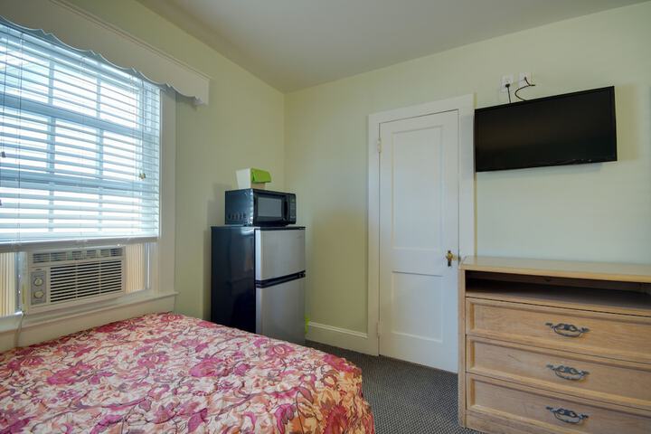 Room 38 of 89