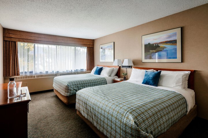 Room 12 of 16