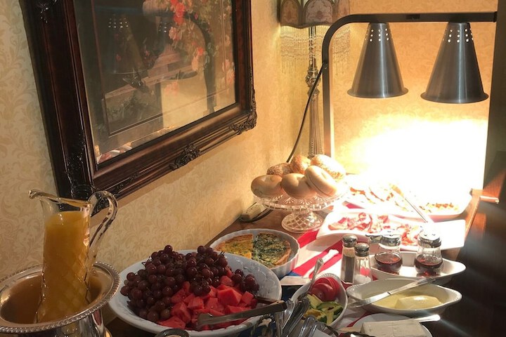 Dining 86 of 89