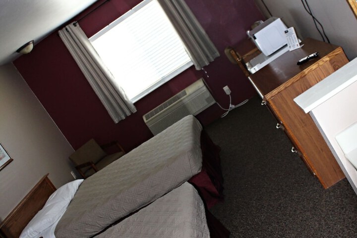 Room 25 of 35
