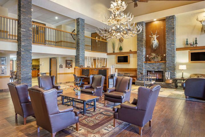 Hotel Interior 10 of 49