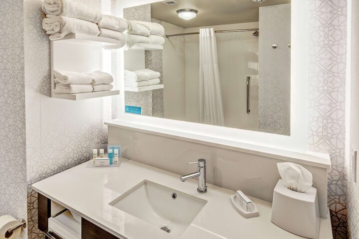 Hampton Inn Fresno Airport