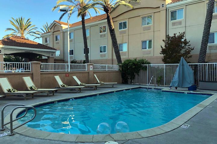 Pool 2 of 19