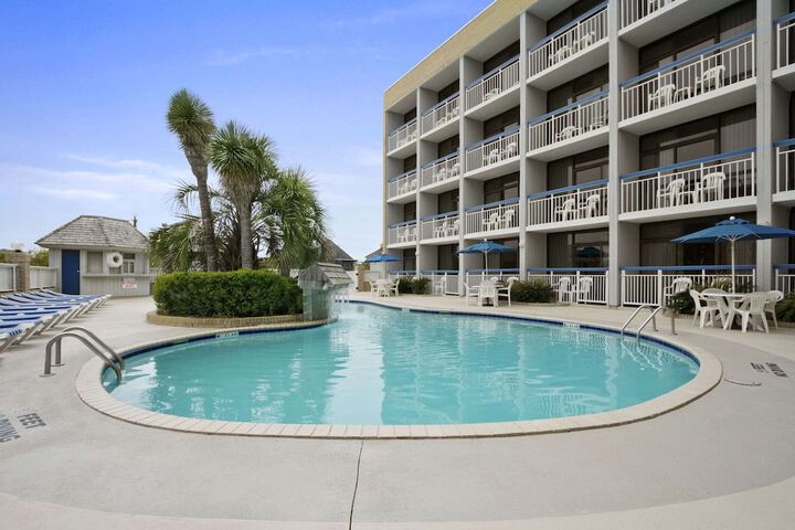 Travelodge by Wyndham Outer Banks / Kill Devil Hills