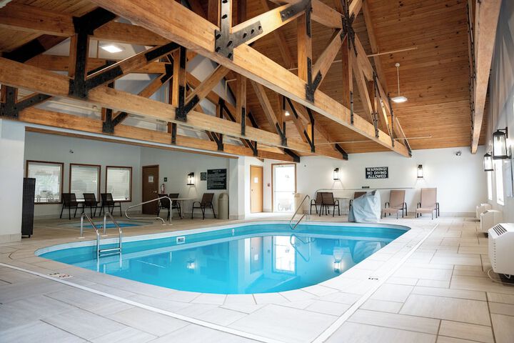 Coshocton Village Inn and Suites