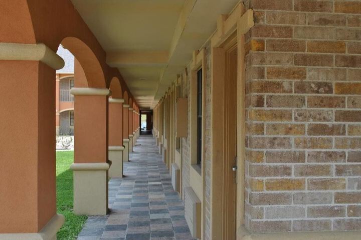 Property Grounds 23 of 27