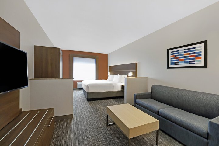 Holiday Inn Express Hotel & Suites NEWPORT by IHG